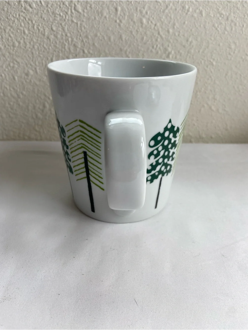 Crate&Barrel holiday mug